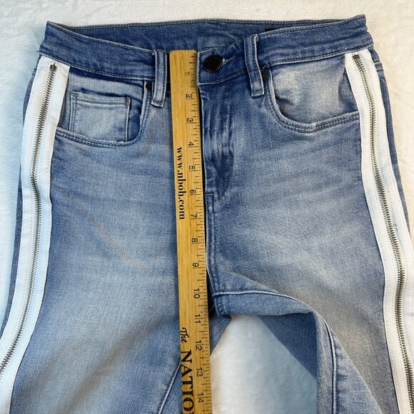 Blanknyc Light Wash Skinny Jeans W/ White Side Zipper & Raw Hem Size 27 - Picture 9 of 15